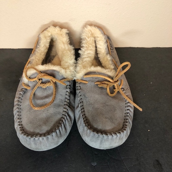 gray ugg slippers